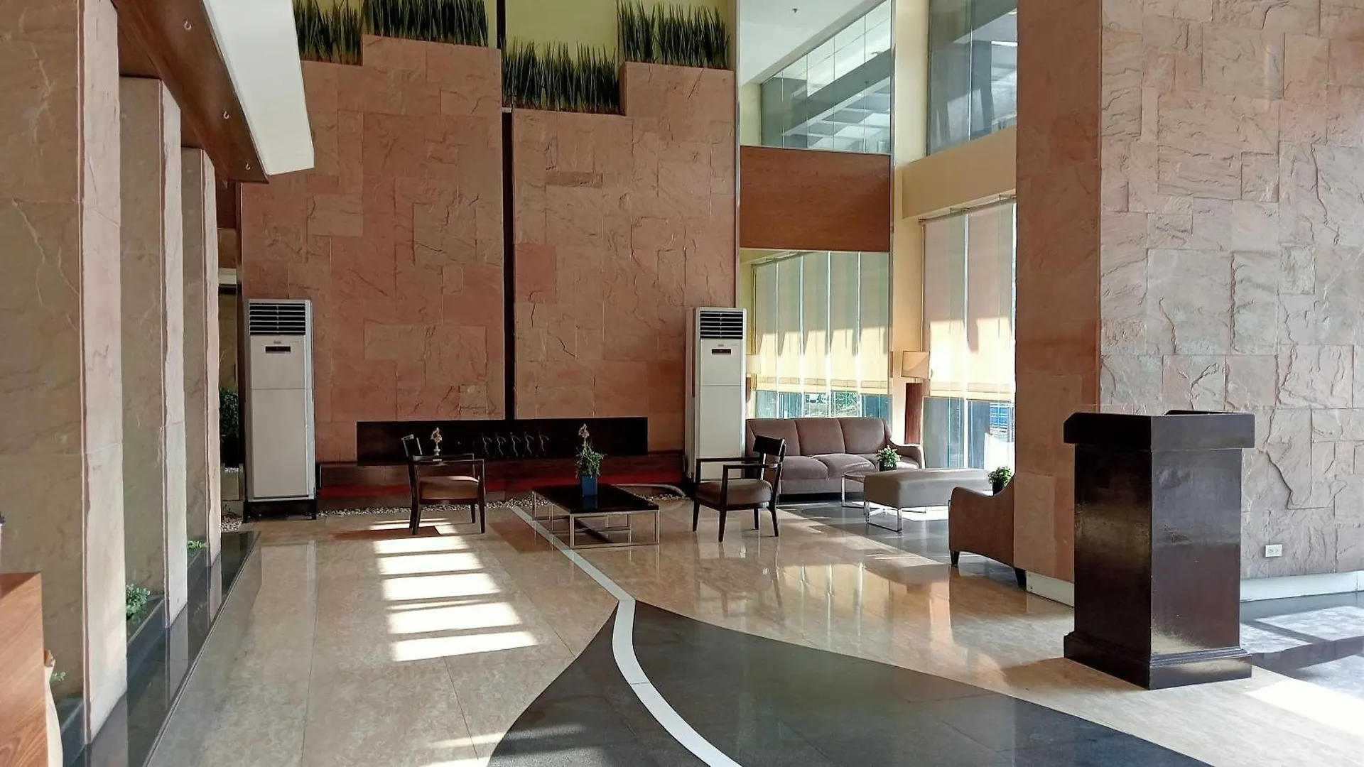 Apartment Fully-Furnished Condo Accommodation In Makati Manila